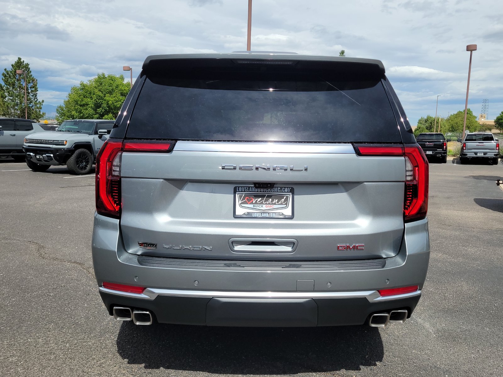 New 2026 GMC Yukon XL Denali w/ Denali Reserve Package AWD/4WD image 9
