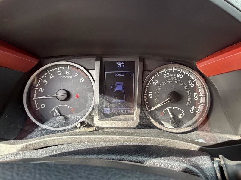 Used 2019 Toyota Tacoma TRD Sport w/ Technology Package AWD/4WD image 16