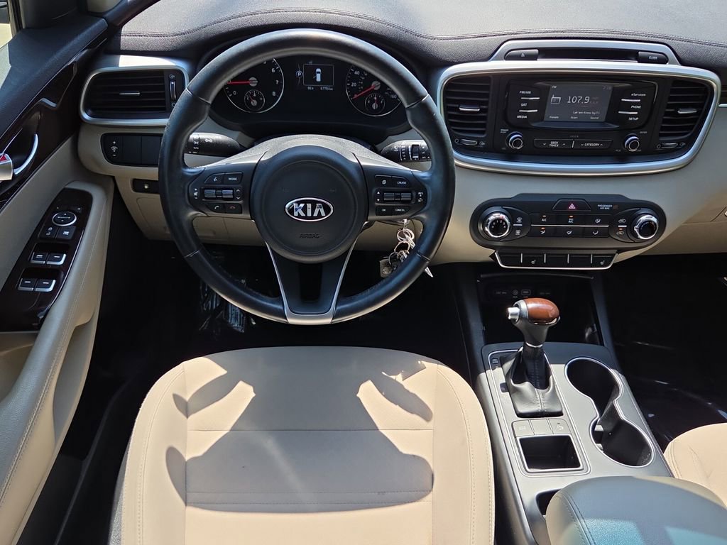 Used 2016 Kia Sorento LX w/ LX Convenience Package image 15