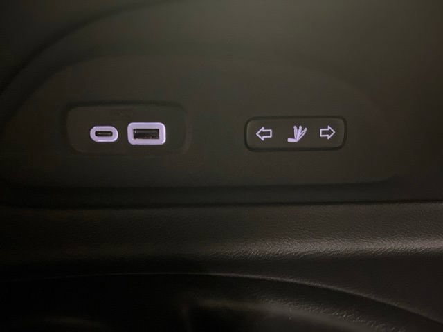 New 2027 Chrysler Pacifica Pinnacle AWD/4WD image 47