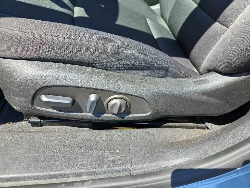 Used 2023 Chevrolet Malibu LT image 18