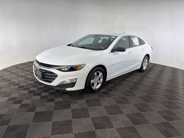 Used 2023 Chevrolet Malibu LS image 3