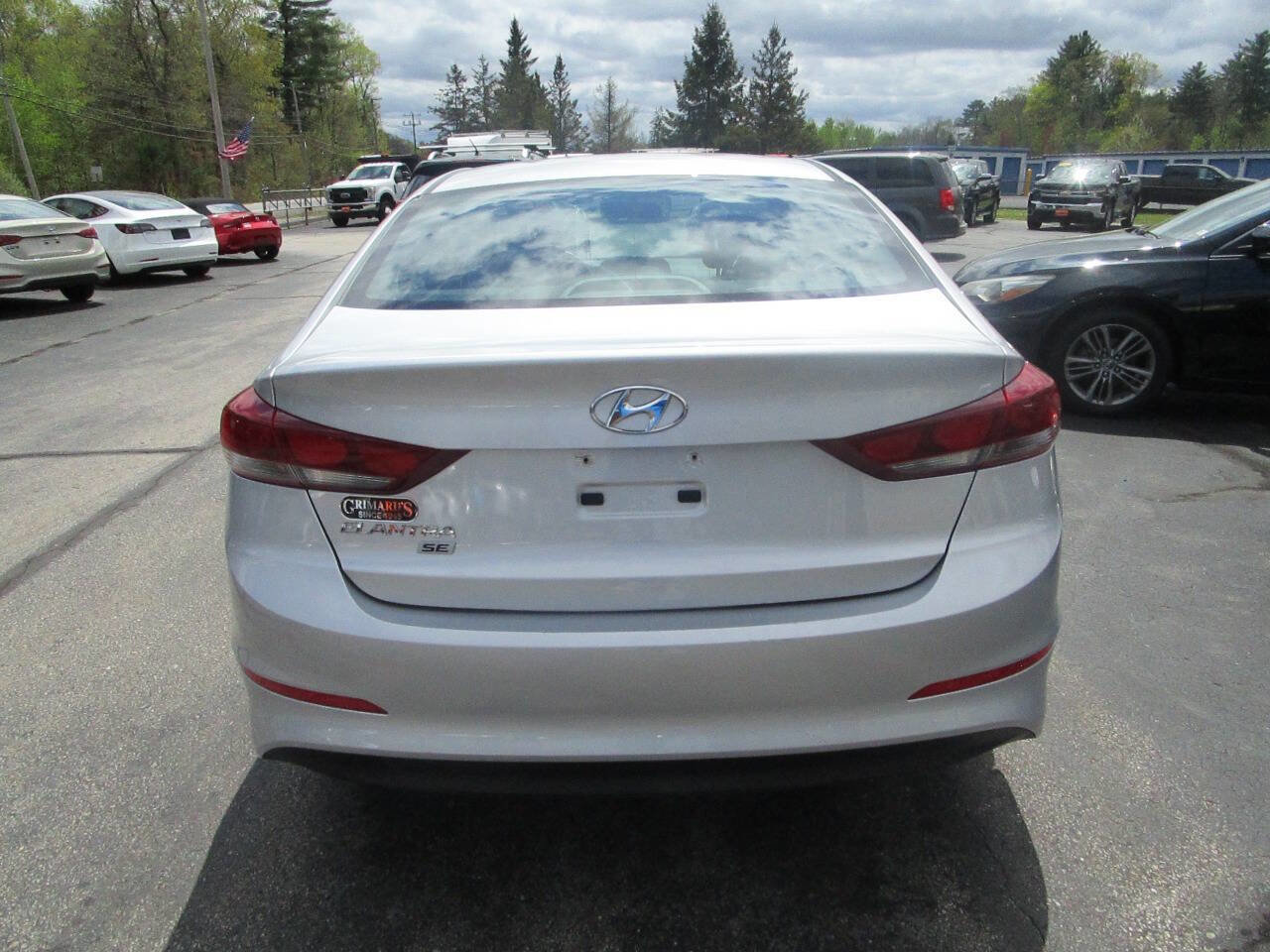 Used 2018 Hyundai Elantra SE image 16