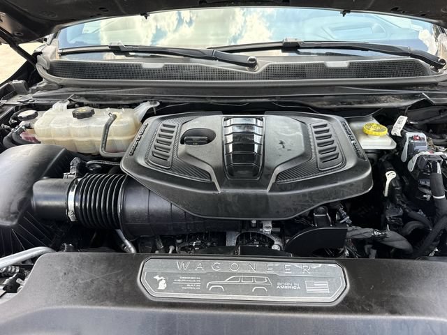 Used 2024 Jeep Wagoneer Series III AWD/4WD image 34