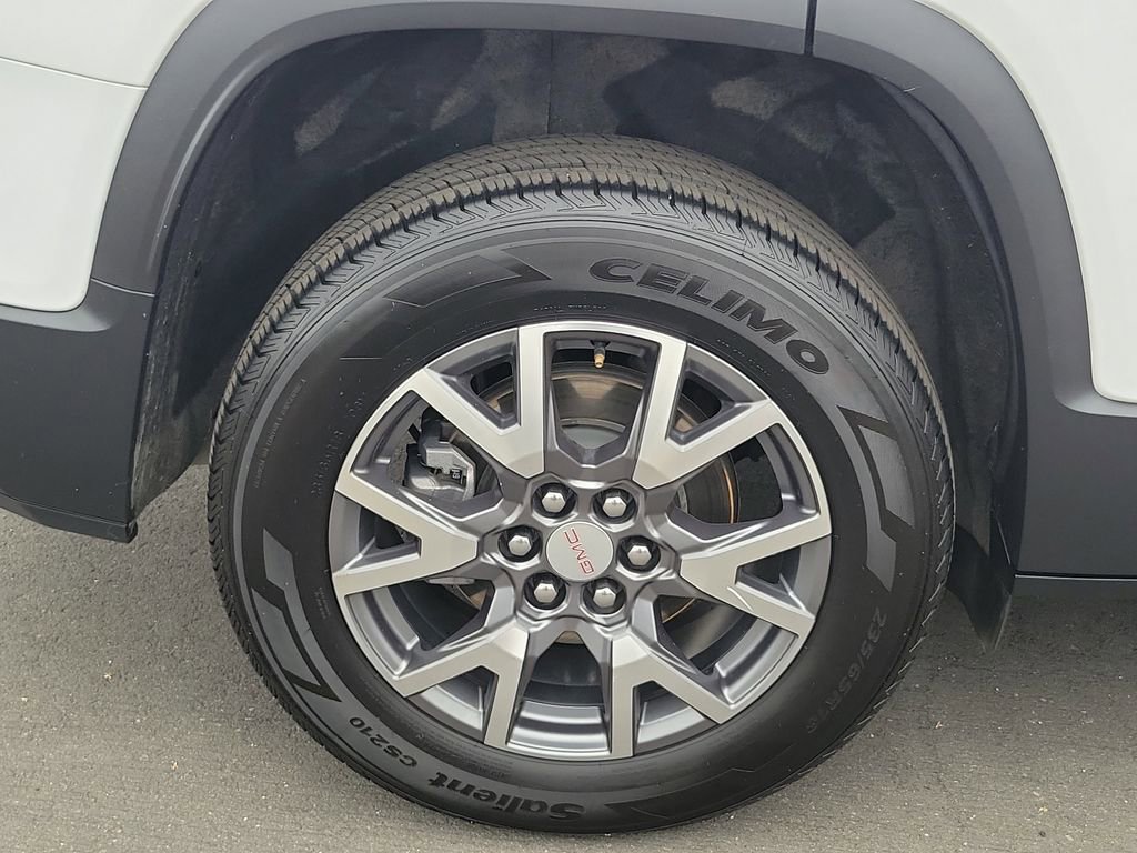 Used 2023 GMC Acadia SLT image 6