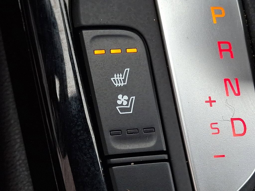 Certified 2023 Kia Forte GT w/ GT2 Package image 27