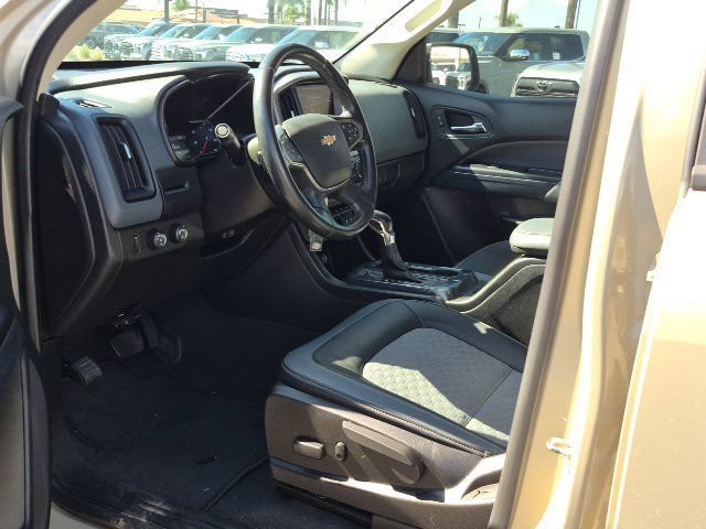 Used 2022 Chevrolet Colorado Z71 AWD/4WD image 8