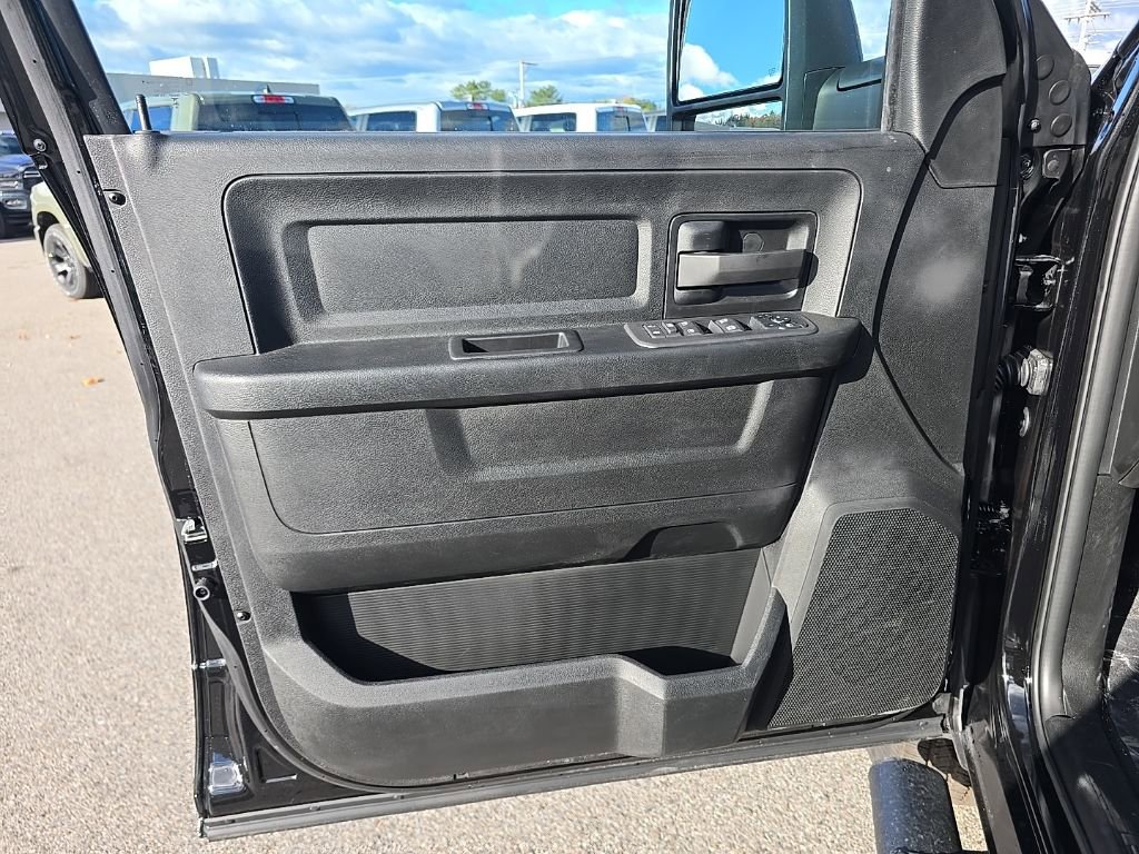 New 2026 RAM 3500 Tradesman image 17