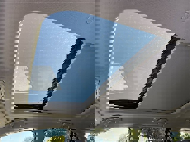 New 2025 Honda Pilot Touring image 24