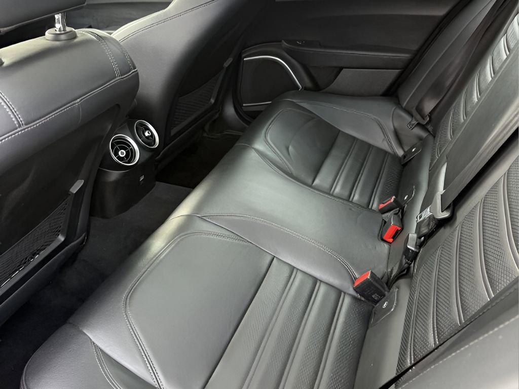 Used 2017 Alfa Romeo Giulia Ti w/ TI 19" Sport Package image 15