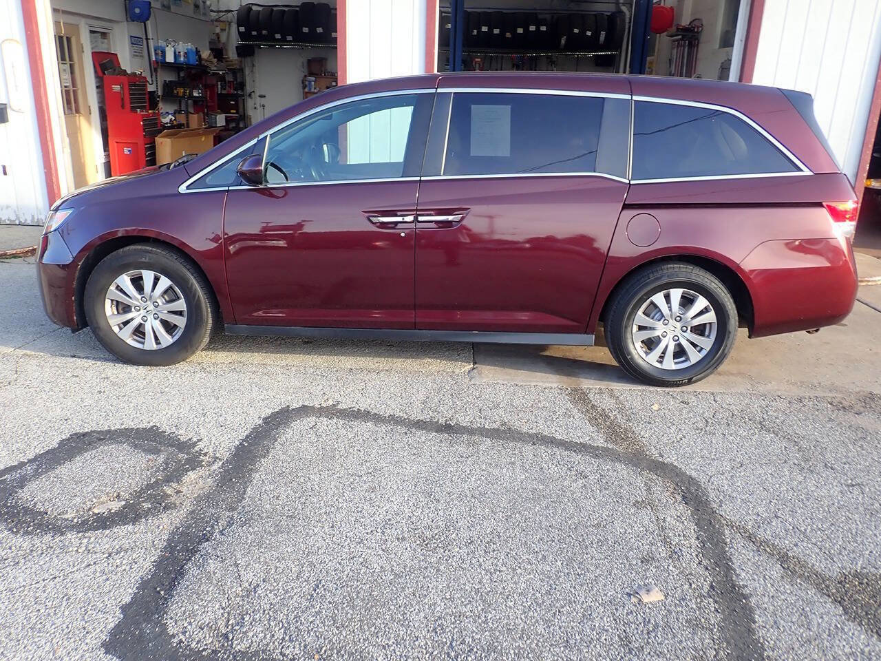 Used 2015 Honda Odyssey EX image 13