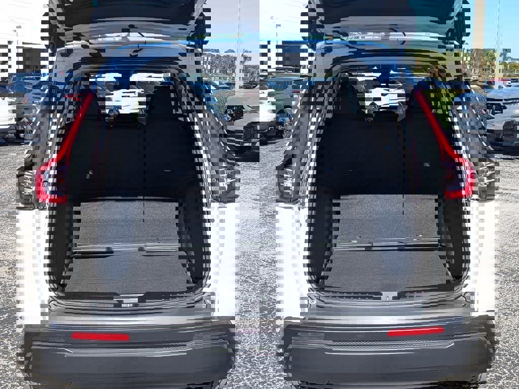 Used 2023 Honda CR-V EX image 8