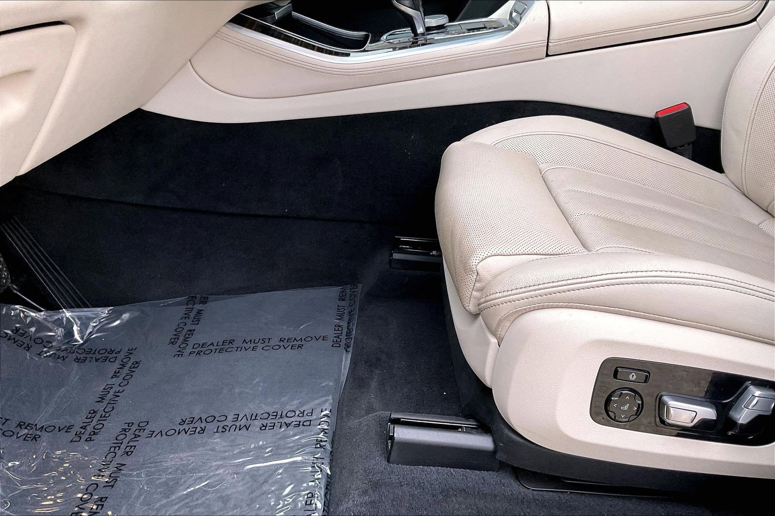 Used 2020 BMW X5 xDrive40i w/ Premium Package image 16