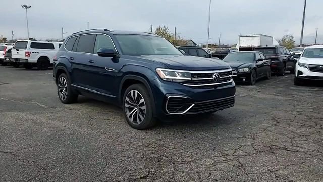 Used 2022 Volkswagen Atlas SEL Premium image 2