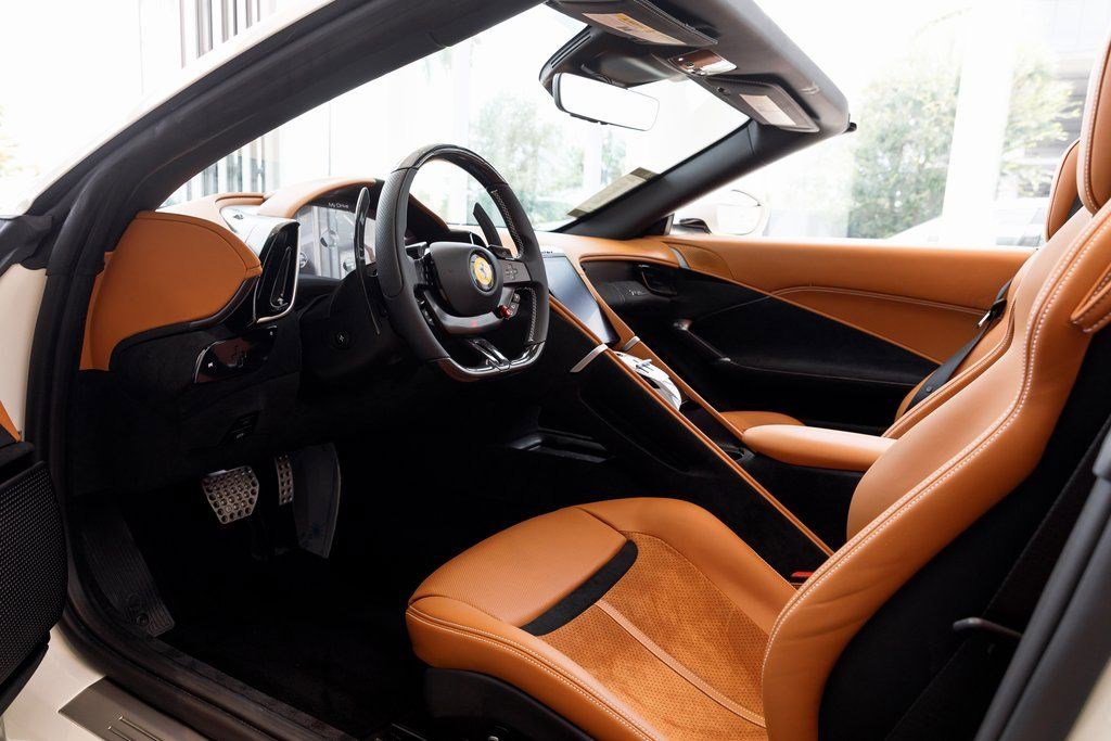 Used 2025 Ferrari Roma Spider image 38