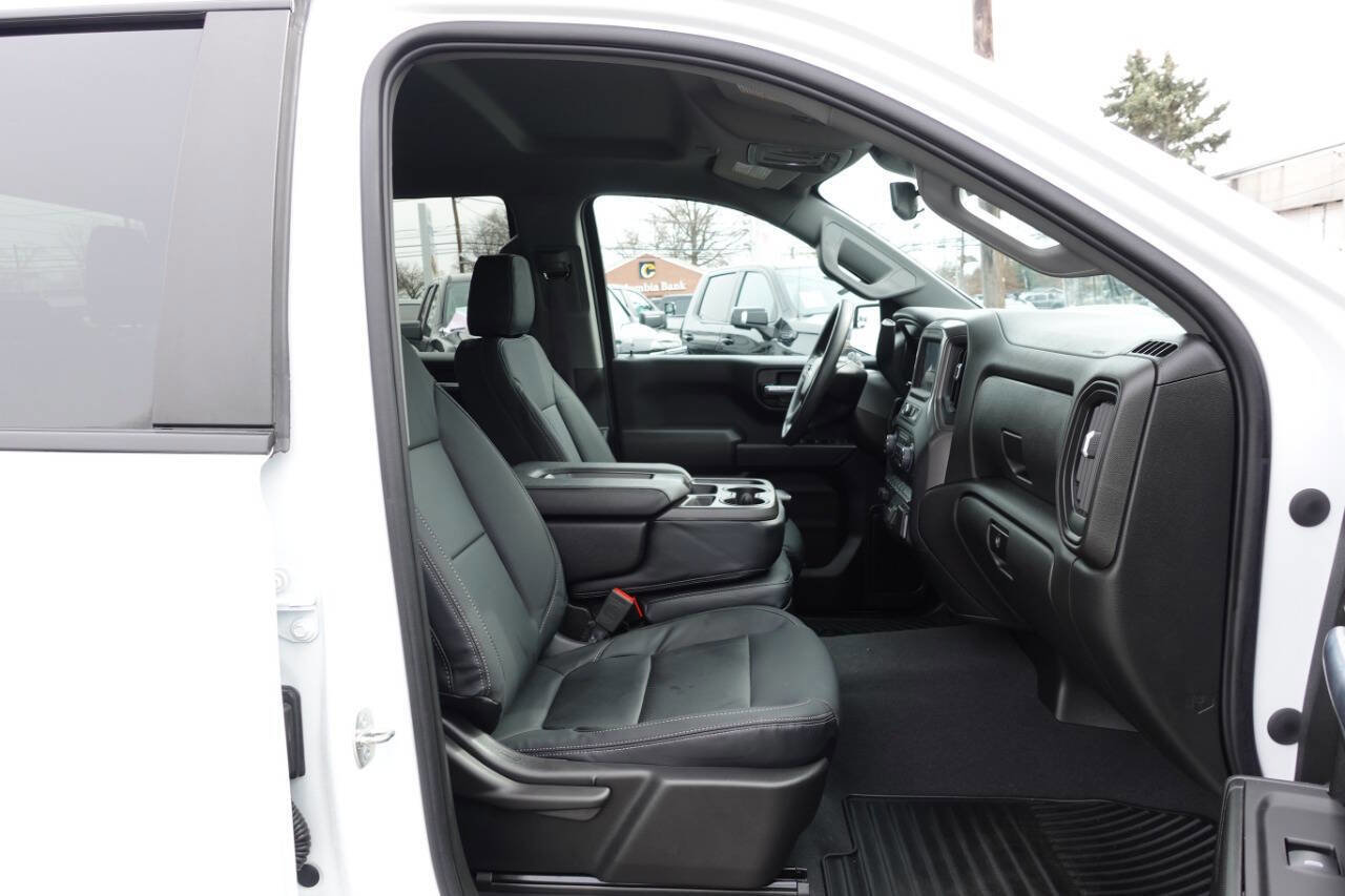 Used 2023 Chevrolet Silverado 1500 Custom w/ LPO, Dark Essentials Package AWD/4WD image 34