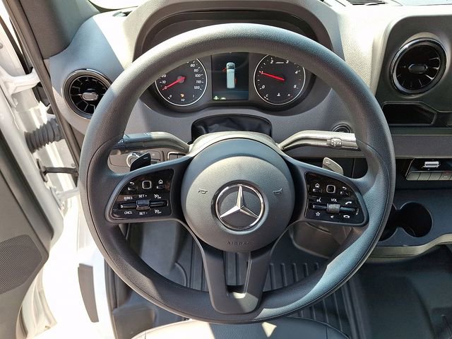 Used 2024 Mercedes-Benz Sprinter 2500 image 16