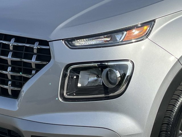 New 2026 Hyundai Venue SEL FWD image 9