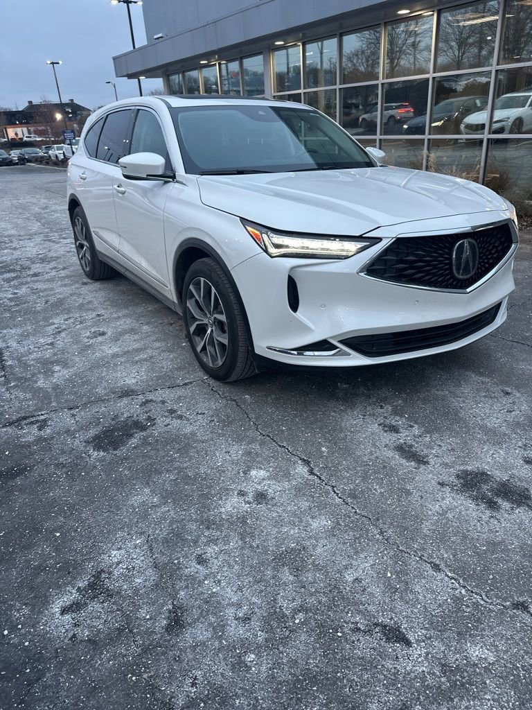 Used 2023 Acura MDX SH-AWD w/ Technology Package image 2