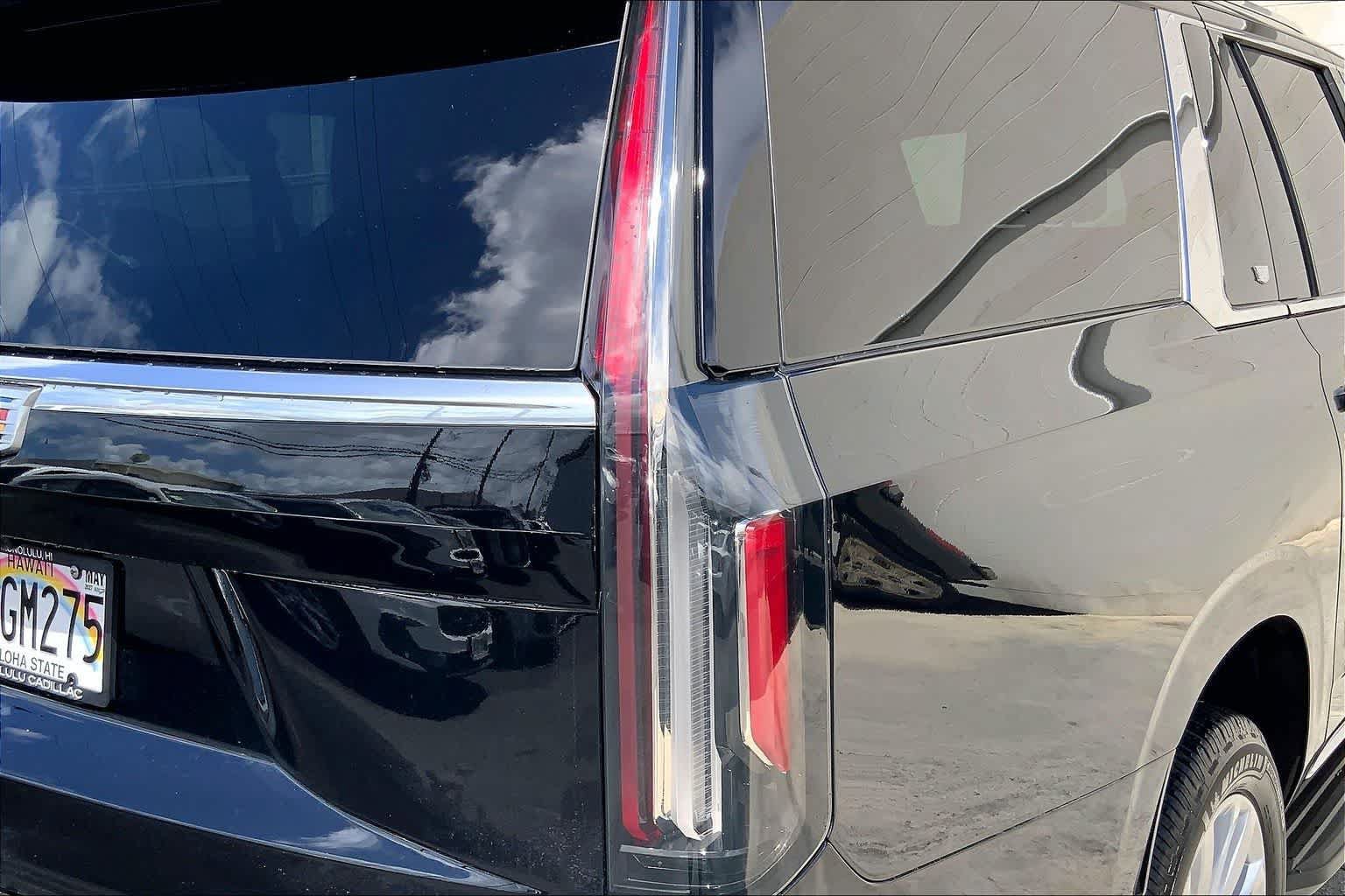 Used 2023 Cadillac Escalade ESV Luxury RWD image 32