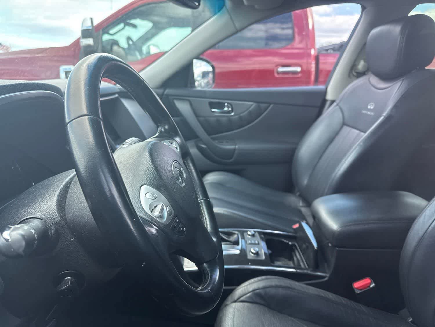 Used 2013 INFINITI FX37 AWD w/ Premium Pkg image 31