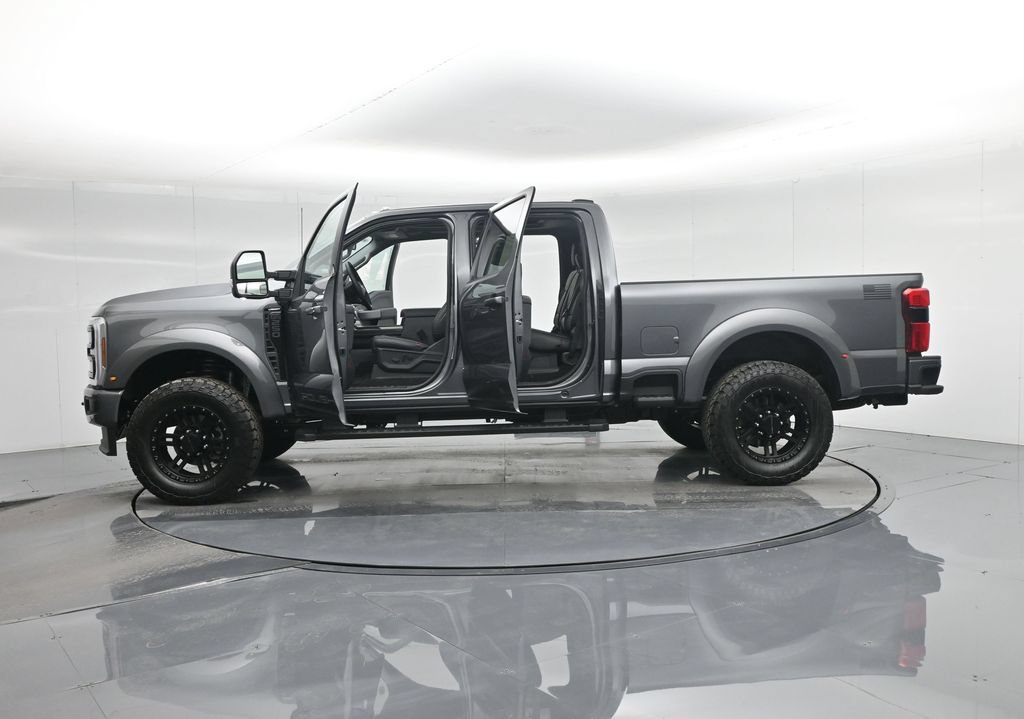 New 2026 Ford F250 Lariat w/ Black Appearance Package AWD/4WD image 38