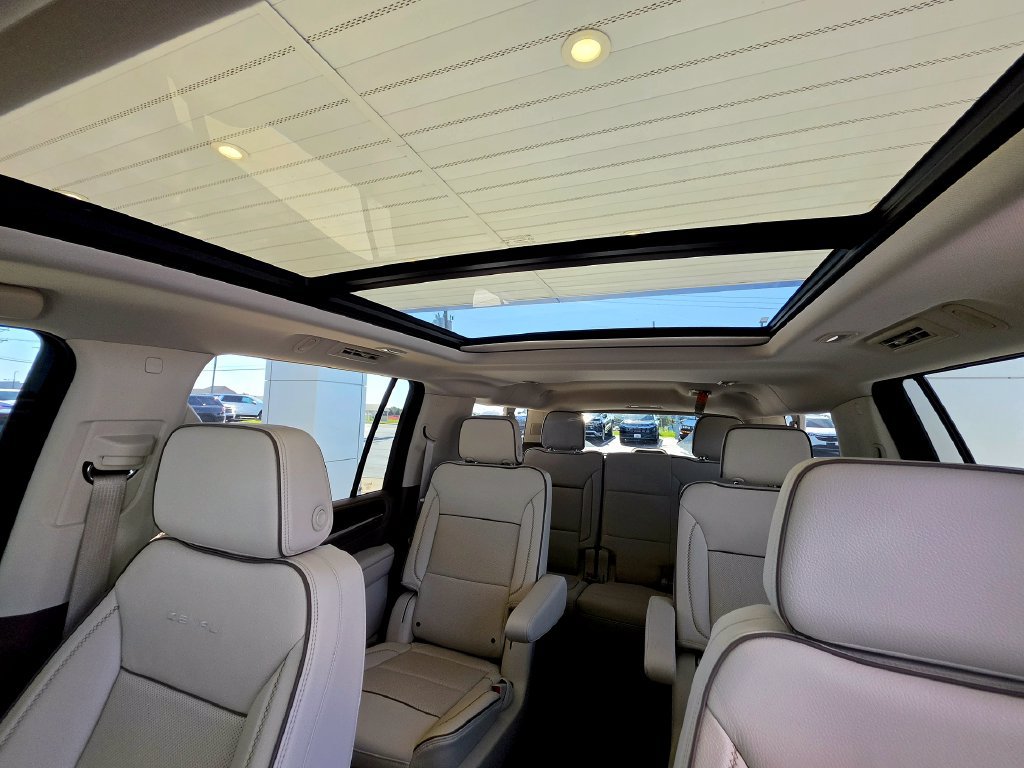 Used 2024 GMC Yukon XL Denali AWD/4WD image 78