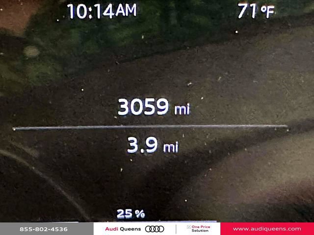 Used 2025 Audi A6 e-tron Premium w/ Ultra Package AWD/4WD image 34