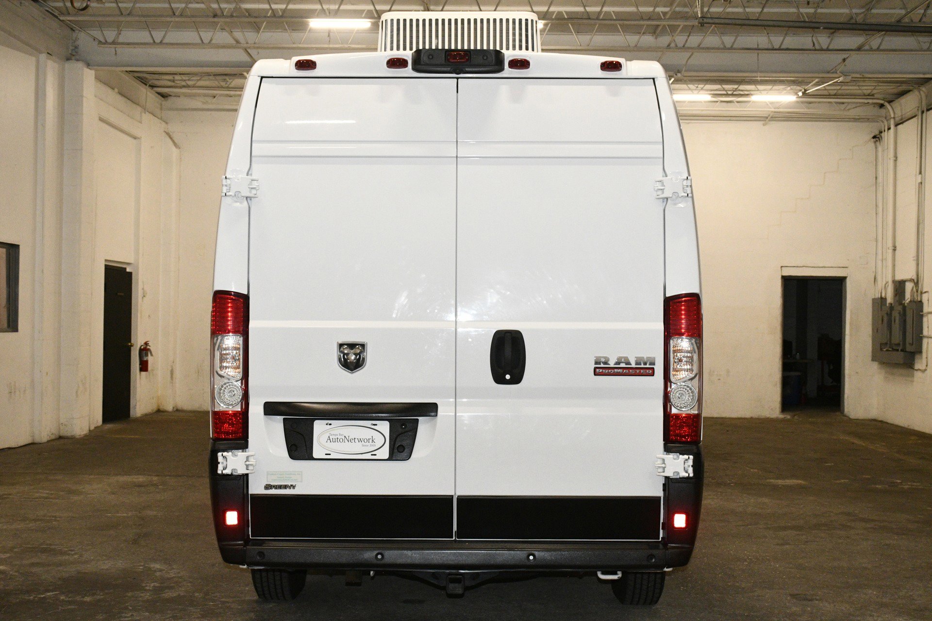 Used 2019 RAM ProMaster 3500 w/ Interior Convenience Group image 2