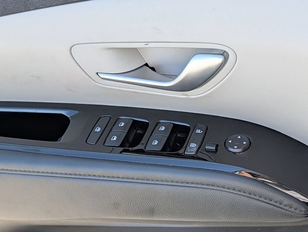 Used 2024 Hyundai Tucson Limited AWD/4WD image 23