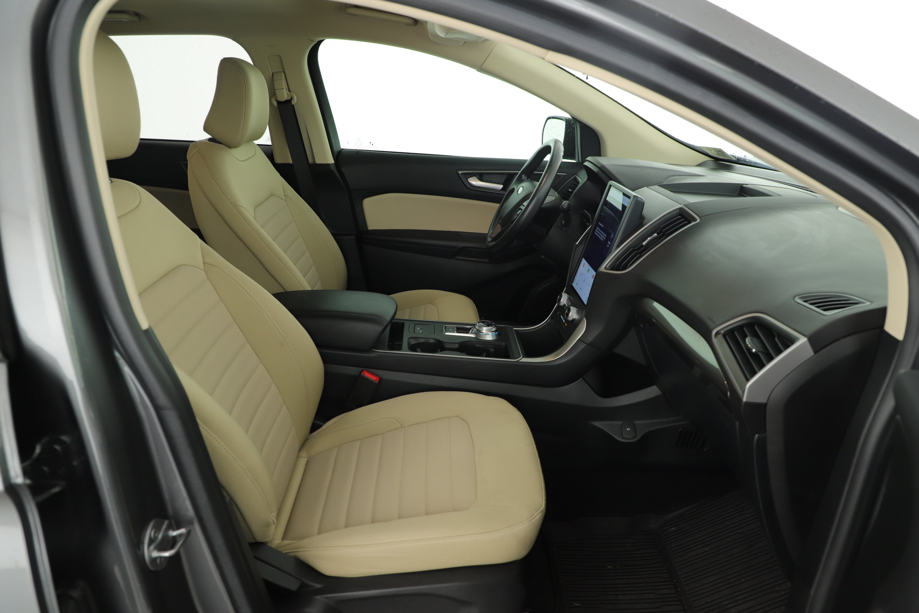 Used 2023 Ford Edge SE AWD/4WD image 10