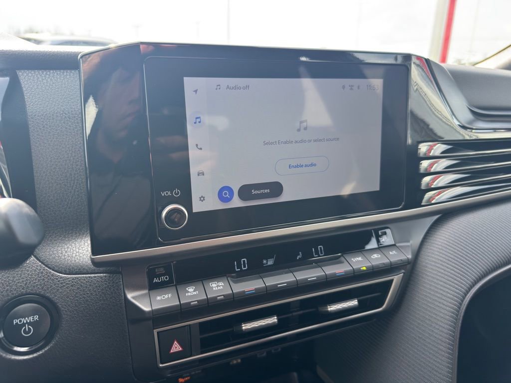 Used 2025 Toyota Camry SE image 20