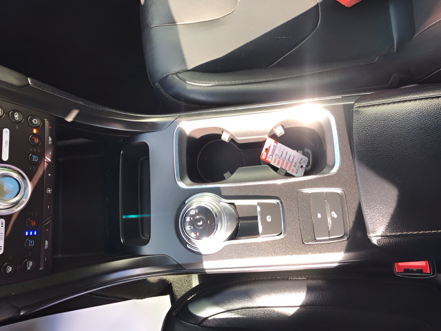 Used 2019 Ford Fusion Energi Titanium FWD image 22