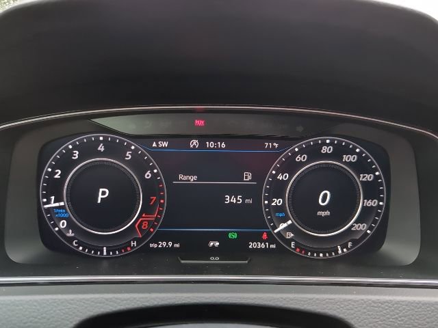 Used 2018 Volkswagen Golf R 4-Door image 12