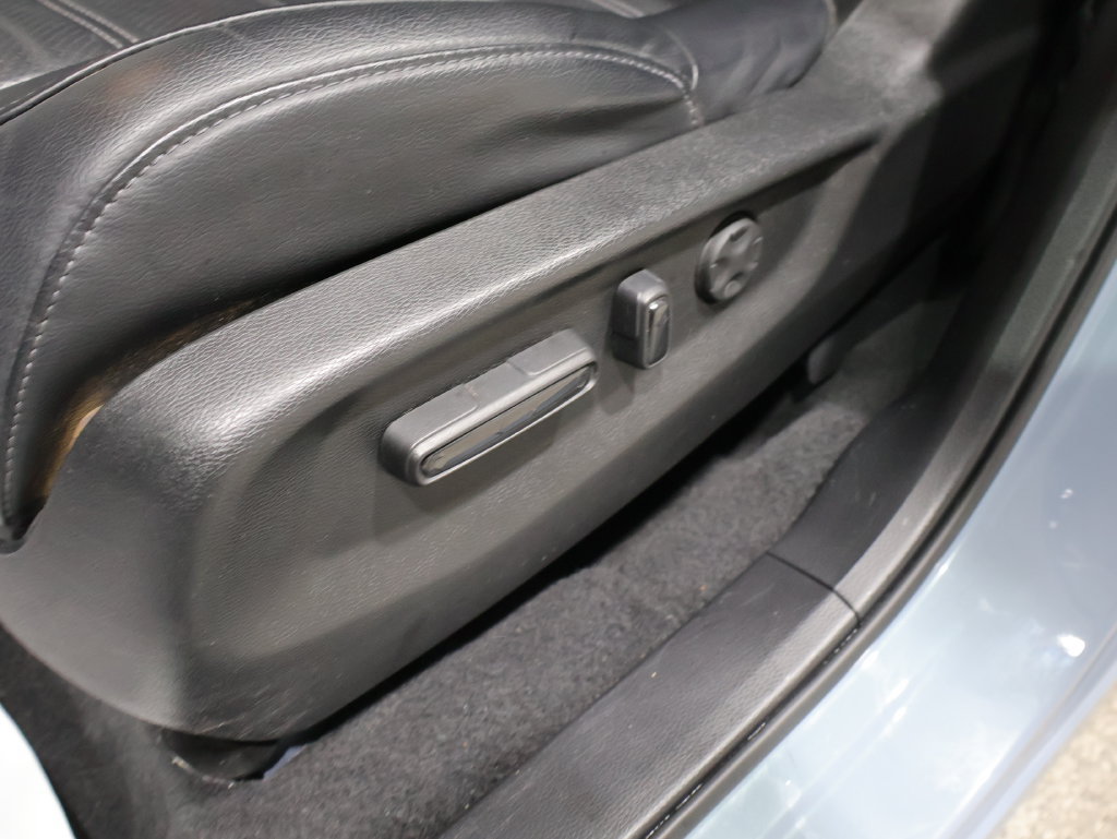 Used 2021 Honda CR-V EX-L image 11