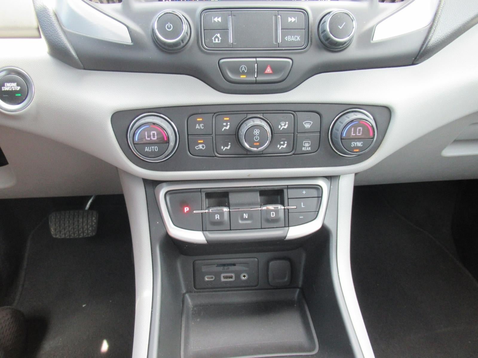 Used 2022 GMC Terrain SLT FWD image 26