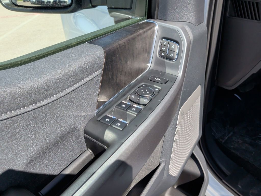 New 2026 Ford F250 Lariat w/ Lariat Premium Package image 12