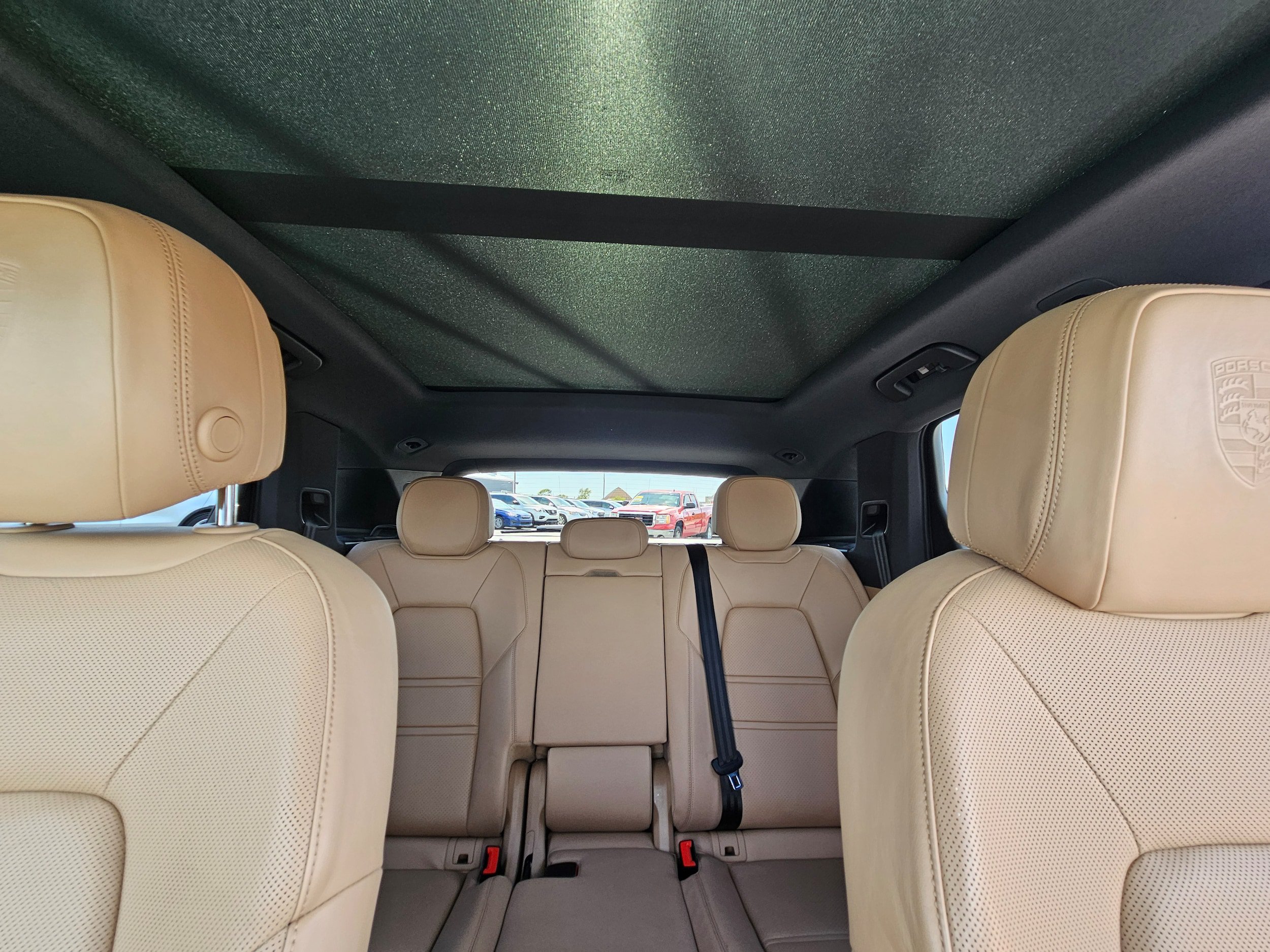Used 2022 Porsche Cayenne AWD/4WD image 18