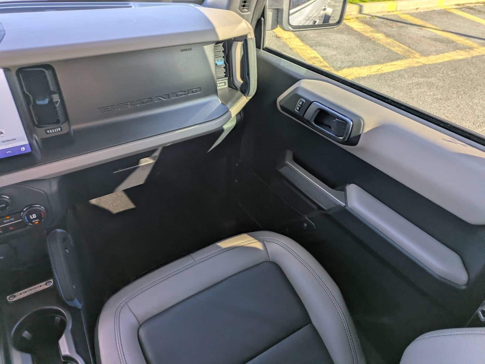Used 2023 Ford Bronco Wildtrak AWD/4WD image 18