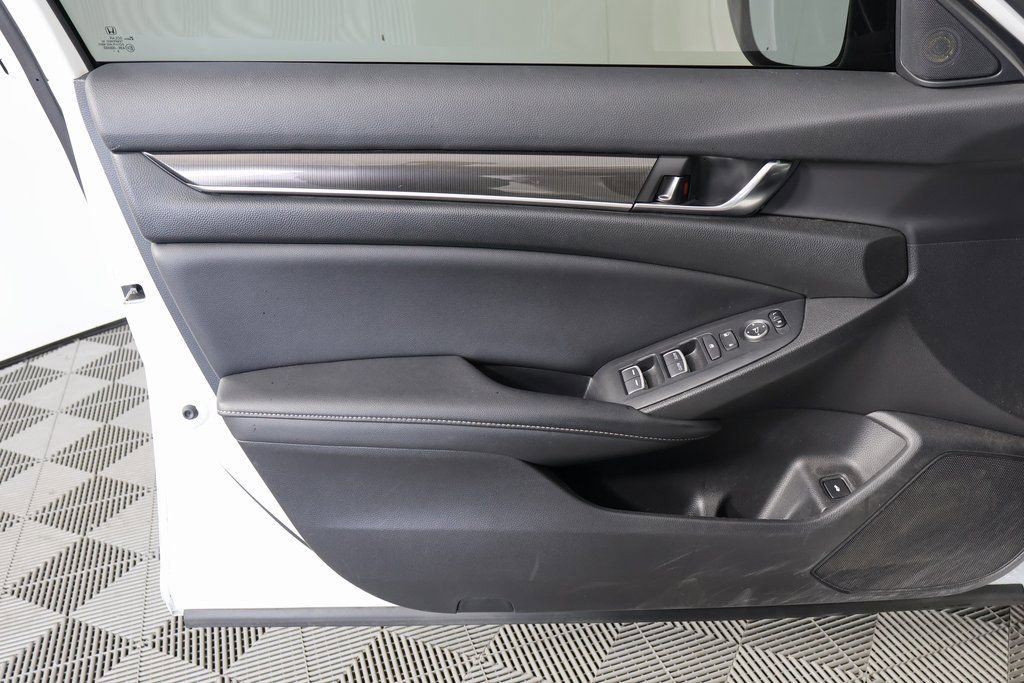 Used 2022 Honda Accord Sport image 12