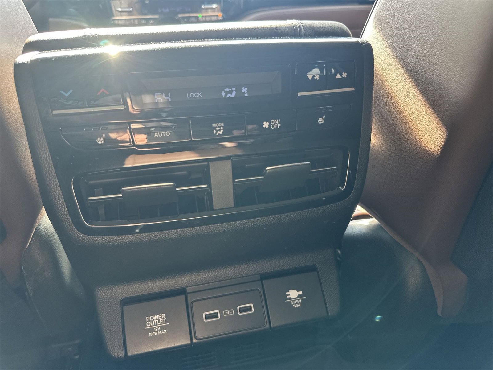 Used 2024 Acura MDX SH-AWD w/ Advance Package image 22