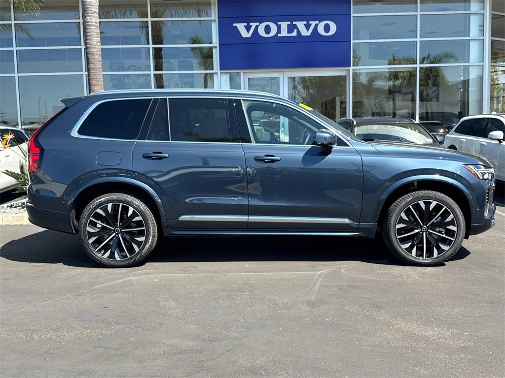 New 2026 Volvo XC90 B6 Plus w/ Protection Package Premier image 6
