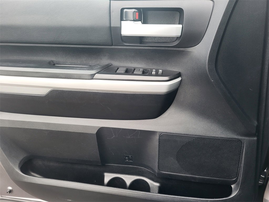 Used 2018 Toyota Tundra SR5 w/ SR5 Upgrade Package image 13