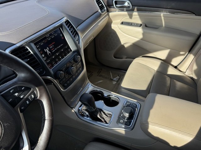 Used 2018 Jeep Grand Cherokee Overland image 15