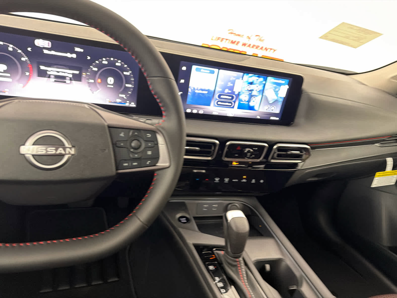 New 2026 Nissan Sentra SR w/ Floor Mat Package image 18