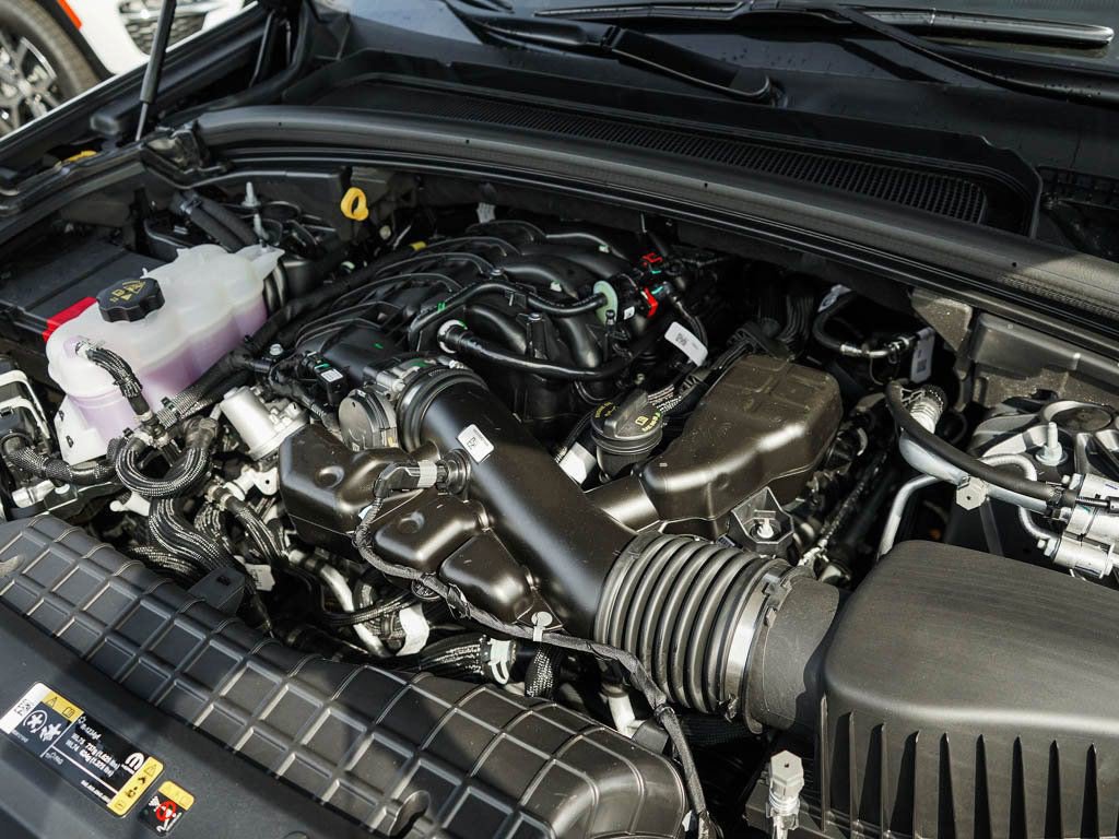 New 2025 Jeep Grand Cherokee Limited w/ Black Appearance Package image 6