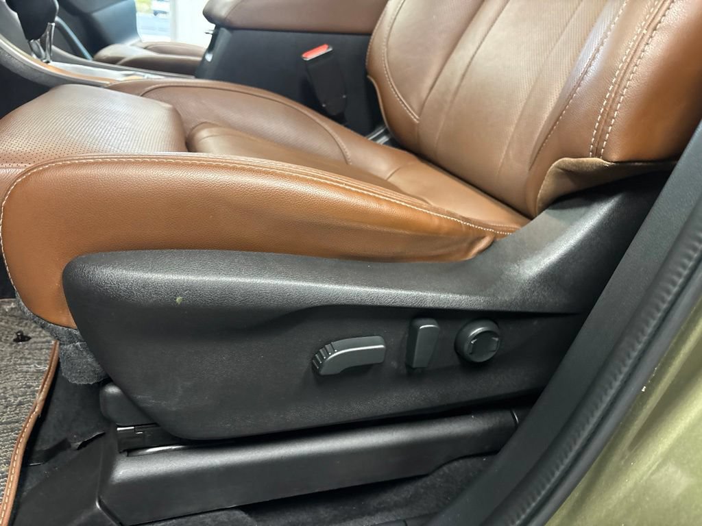 Used 2022 Subaru Ascent Touring AWD/4WD image 32