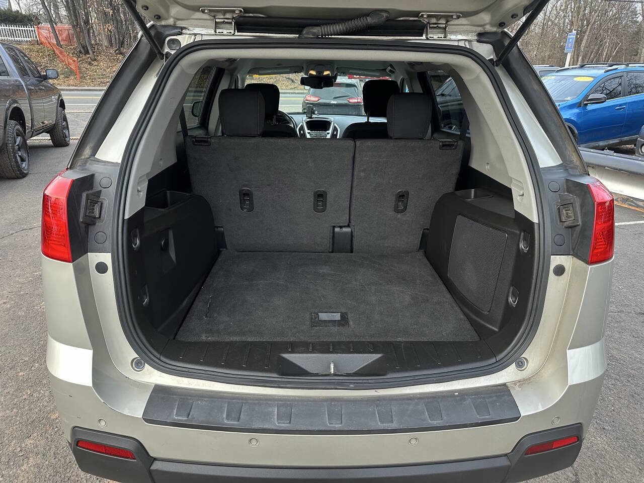 Used 2015 GMC Terrain SLE w/ Chrome Edition image 11