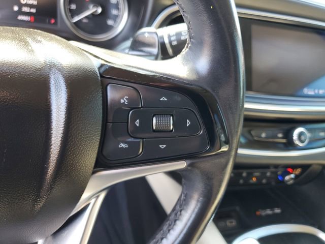 Used 2022 Buick Enclave Essence image 26