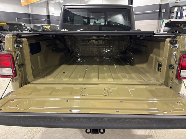 New 2026 Jeep Gladiator Sport AWD/4WD image 11